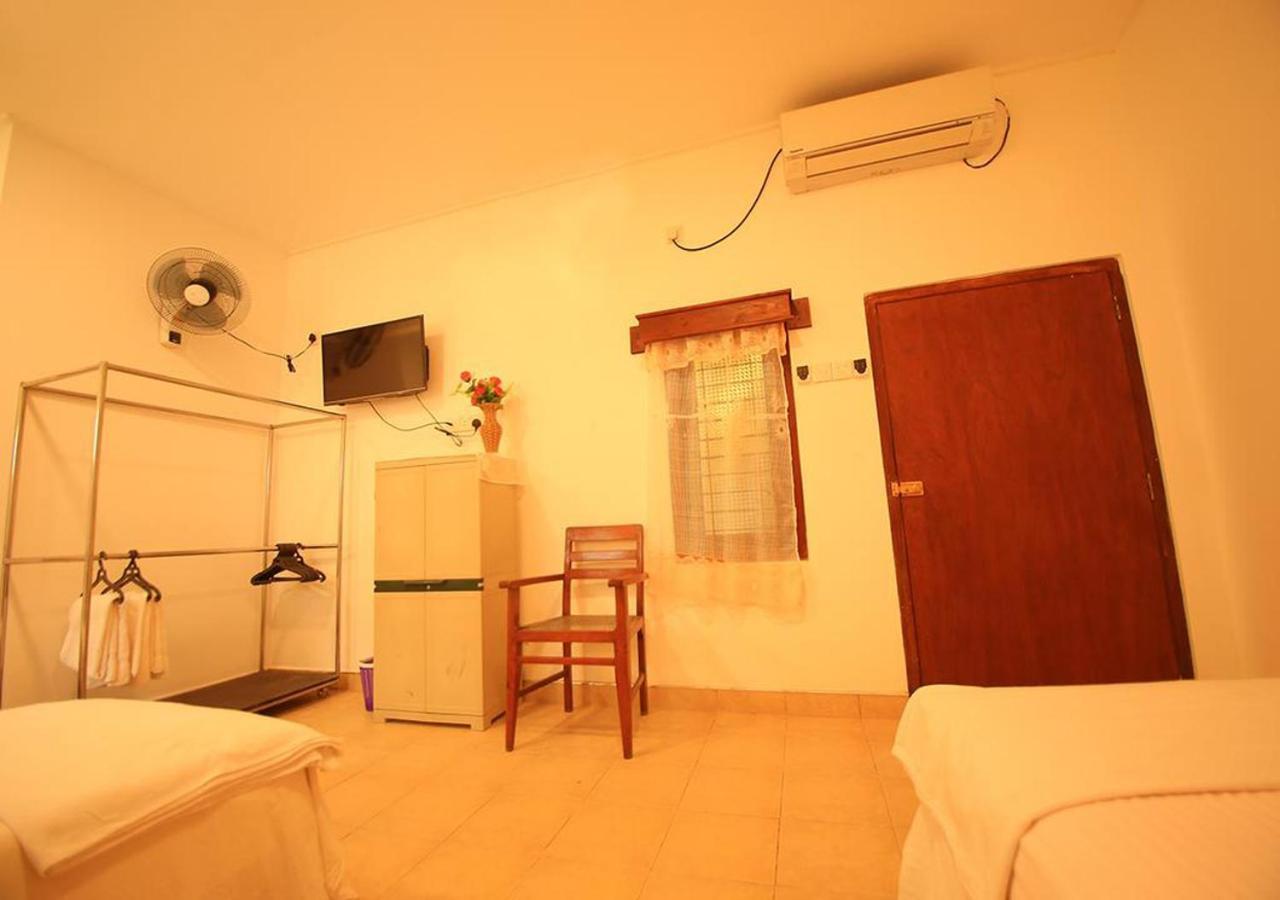 Yuthika * Negombo
